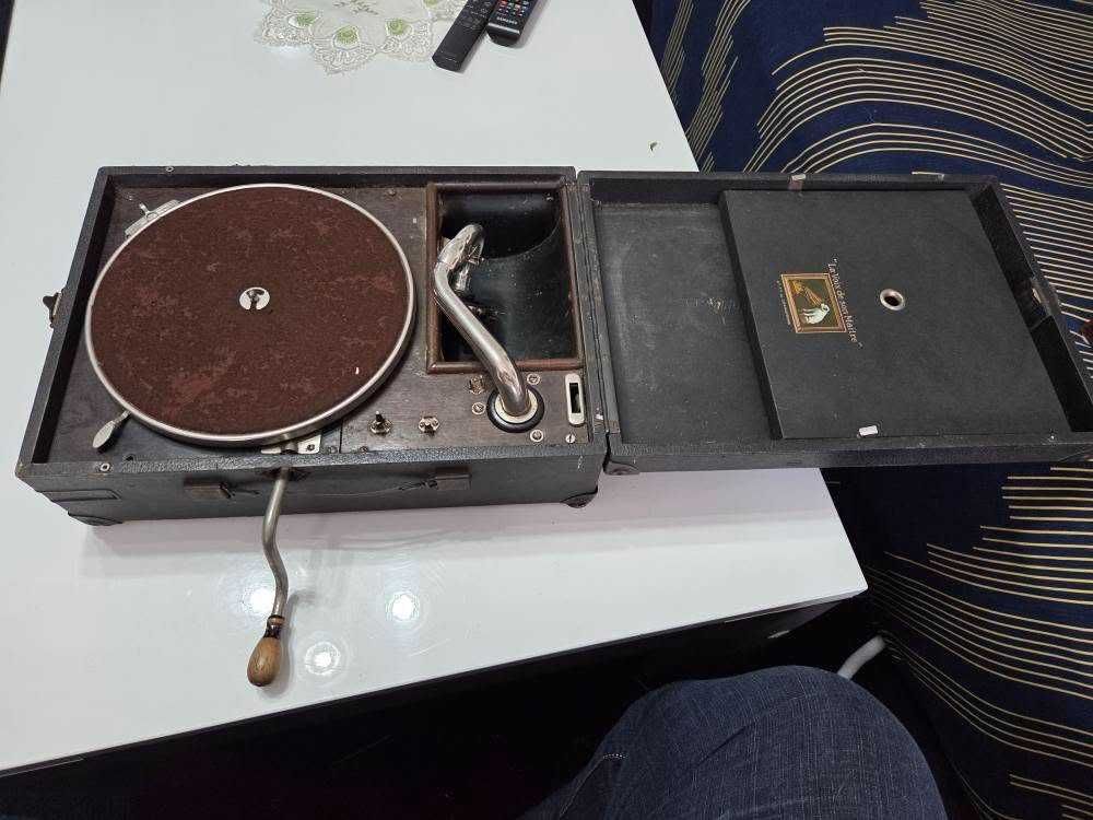 Patefon vintage La voix de son maitre