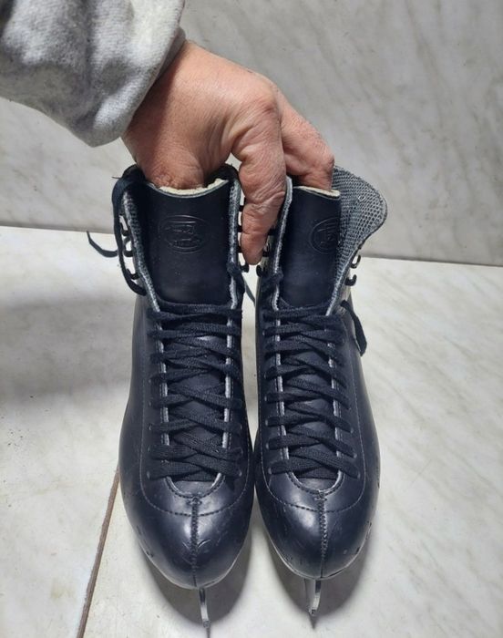 Patine 1015 gheata patinaj artistic Riedell  marime 38 ( 24,5 cm)