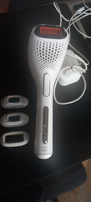 Фотоепилатор PHILIPS Lumea