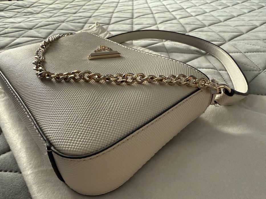 Чанта Guess Noelle