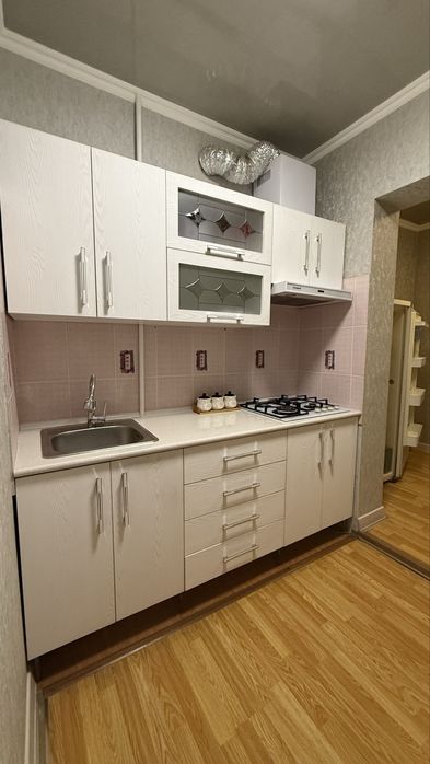 3 хонали янги Квартира арендага берилади,Мебельлари ва гиламлари бор!