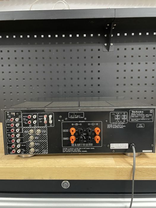 Amplificator technics su-v7x 100W 8ohmi