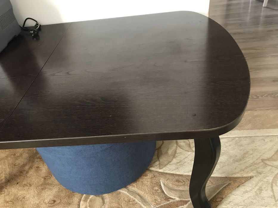 стол раздвижной в отличном состоянии