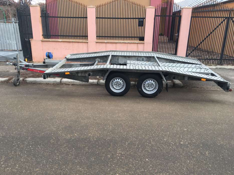 inchiriez platforma ,remorca auto,120 lei ,12 ore