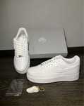 Nike airforfe 1 07’ + cadou