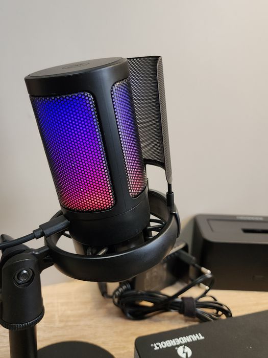 lot electronice (mic, net, keyboard etc)