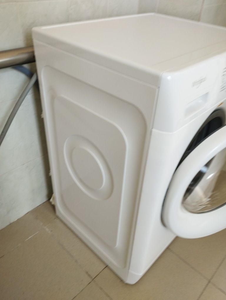 Пералня whirlpool  в пълна изправност