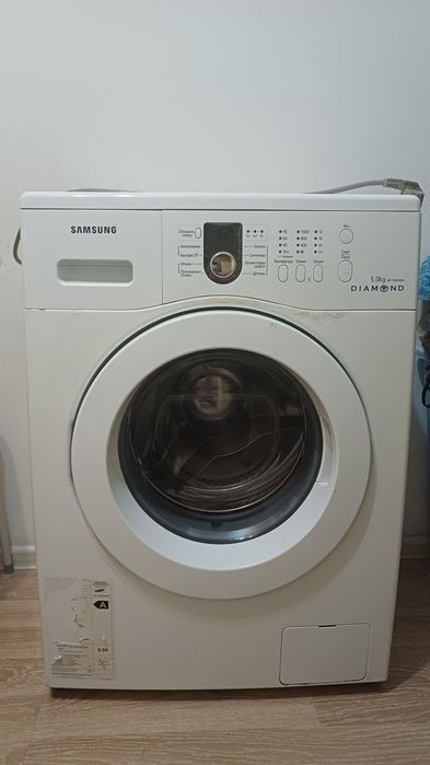 Продаю стиральную машину