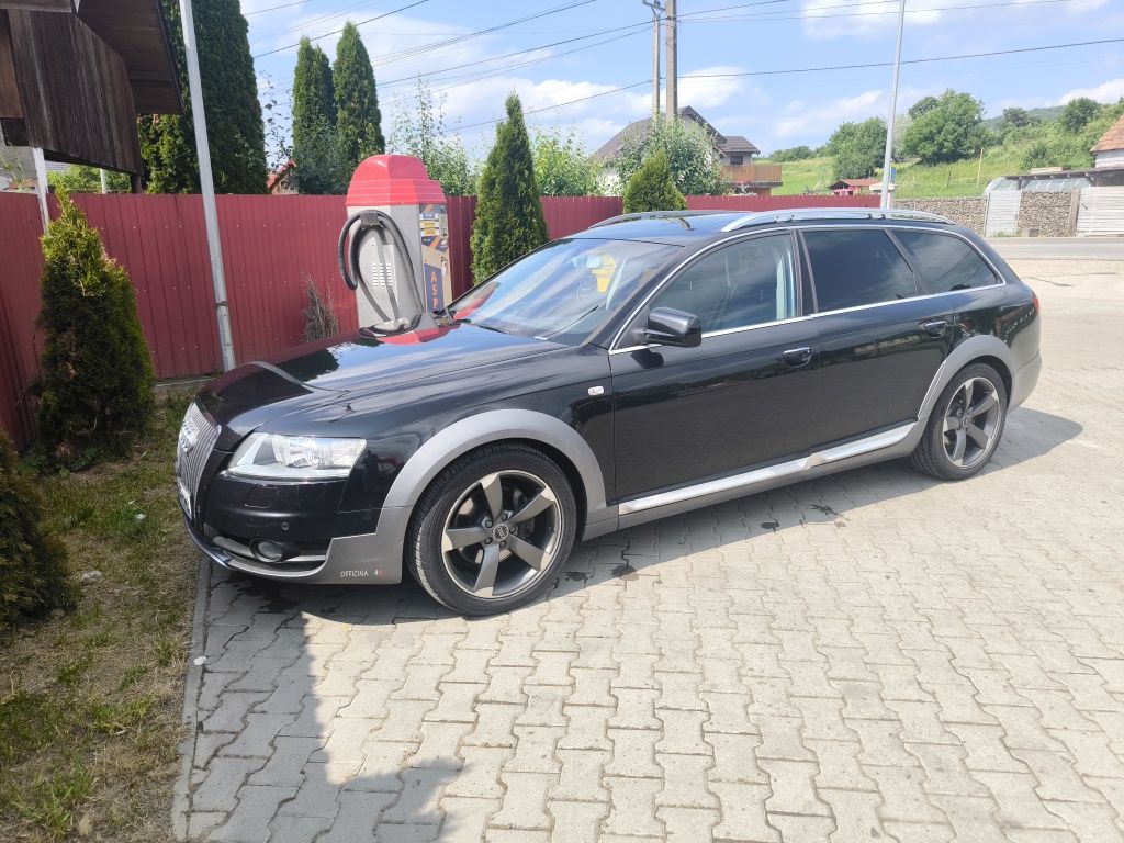 Vând Audi A6 allroad quatro motor 3.0 tdi
