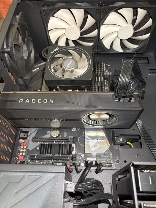 Unitate PC - RYZEN 7 3800X 3.9 GHZ + RX 5700 XT 8GB