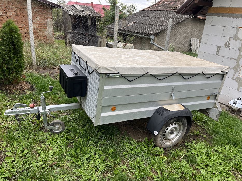 Remorcuta 750kg Recent adusa