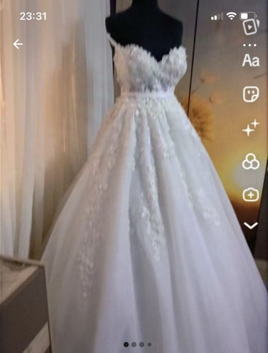 Vand rochie mireasa  stare buna