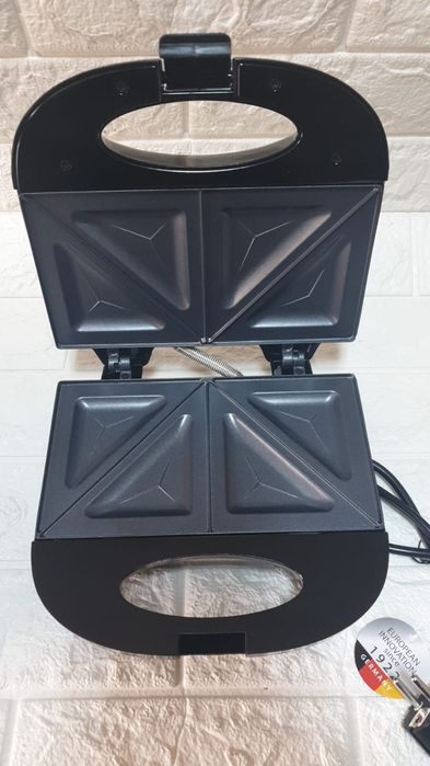 Sandwich maker AD 3015