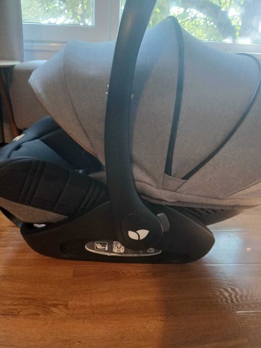 Детско столче за кола Joie (до 13 кг) и Isofix база