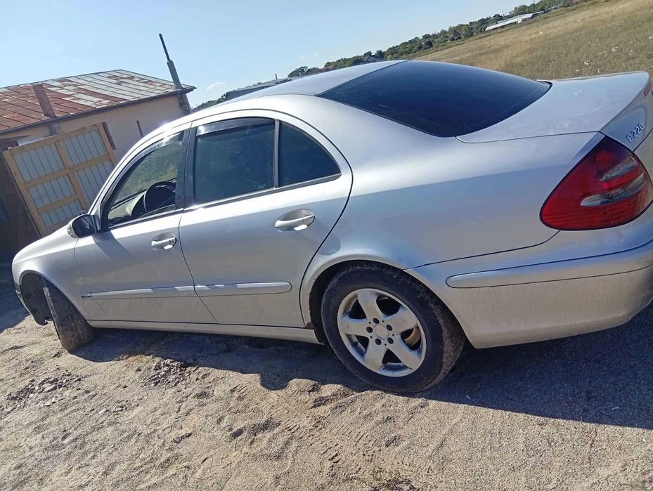 Se vinde Mercedes-Benz