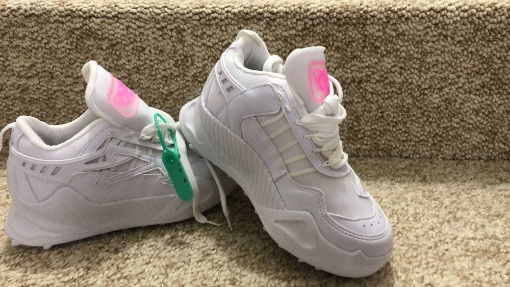 off white   transport inclus