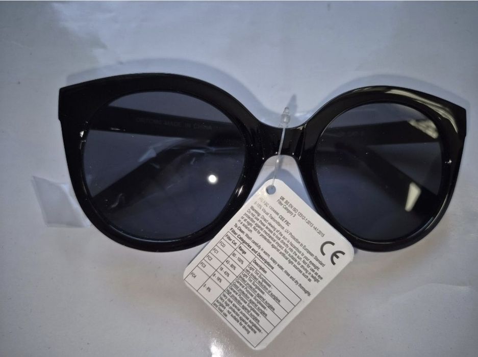 Ochelari de soare Holiday Avon, negru