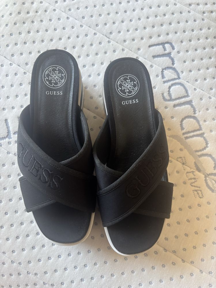 Дамски чехли GUESS 37-ми номер