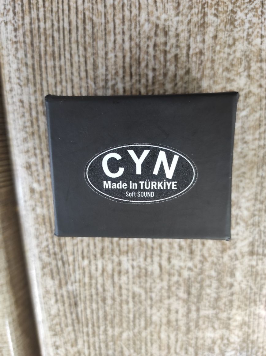 Микрофон CYN (Турция) за кларинет, саксофон и др