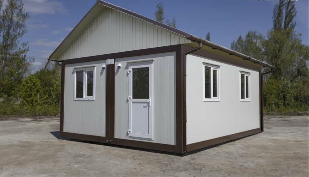 Vand case pe structura metalica si panouri sandwich