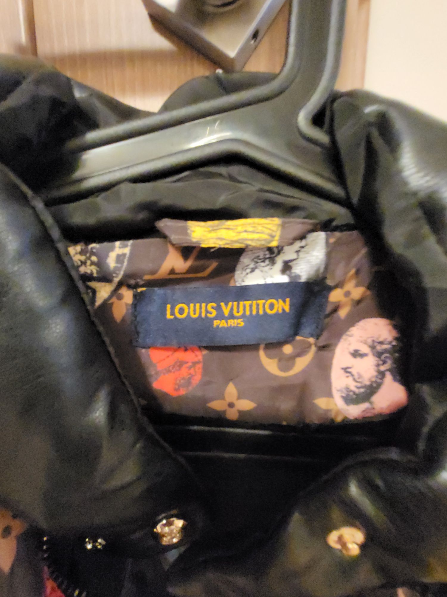 Дамско яке Louis Vuitton