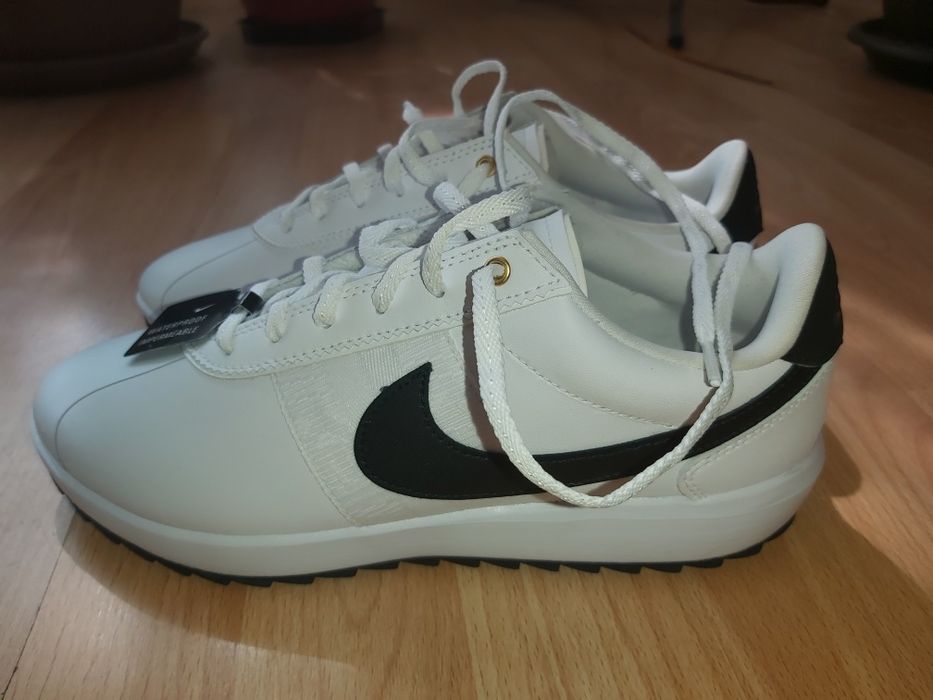 Маратонки Nike 38.5