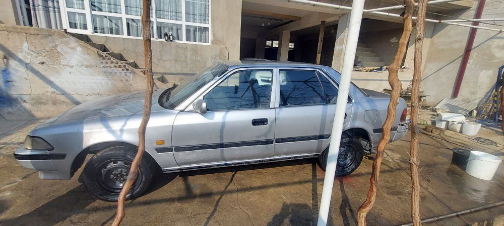 Тойота Карина 2 машина