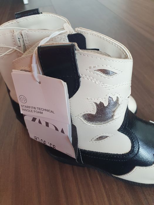 Cizme fete pt toamna sau primavara de la Zara