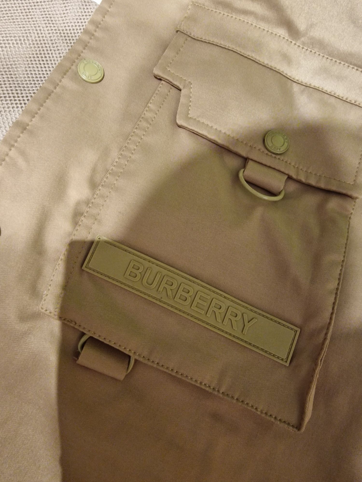 Burberry яке L/XL размер