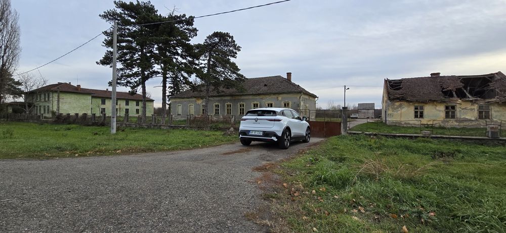 Proprietar,inchiriez teren si cladiri cu potential comercial/transport