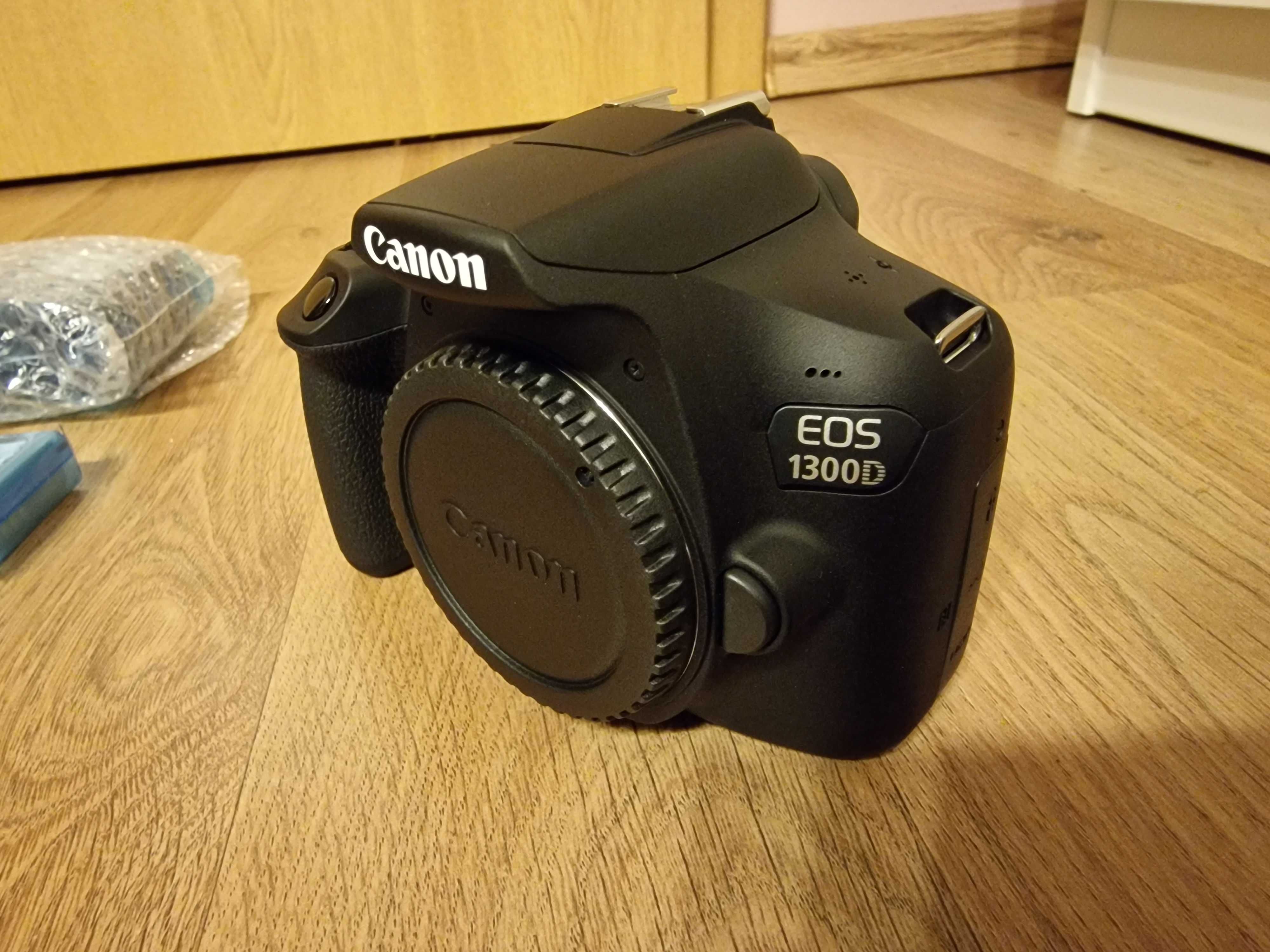 Aparat foto DSLR CANON EOS 1300D NOU, EF-S 18-55 III Kit