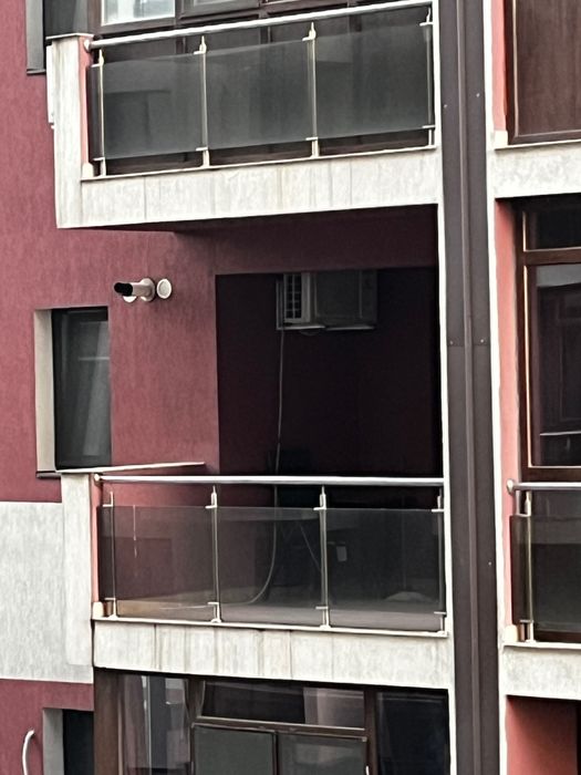 Balustradă inox cu geam securizat rezistent la șocuri