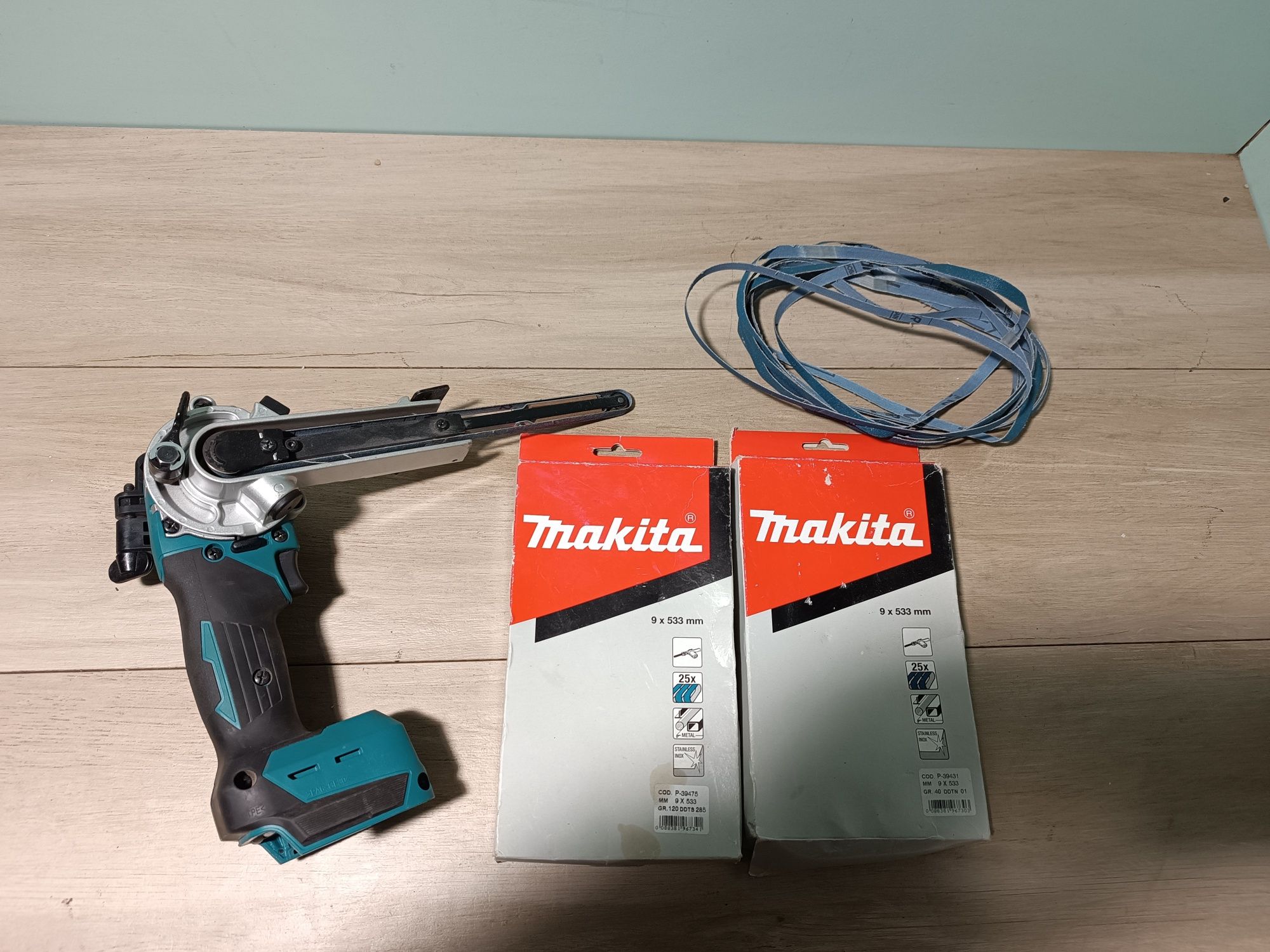 Makita 18v Brushless șlefuitor cu banda ingusta