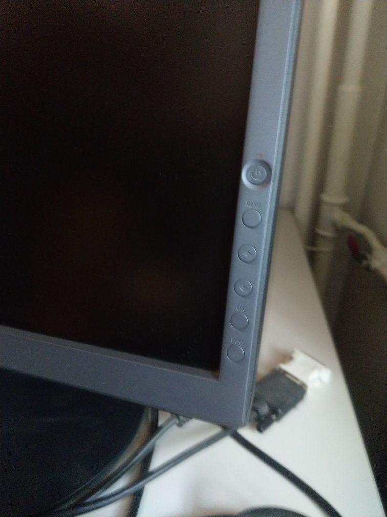 Monitor 19" TFT LCD PC Sony tip SDM-S93