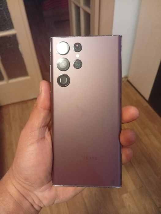 Samsung Galaxy s22 ultra memorie 512 GB telefonul funcționează perfect