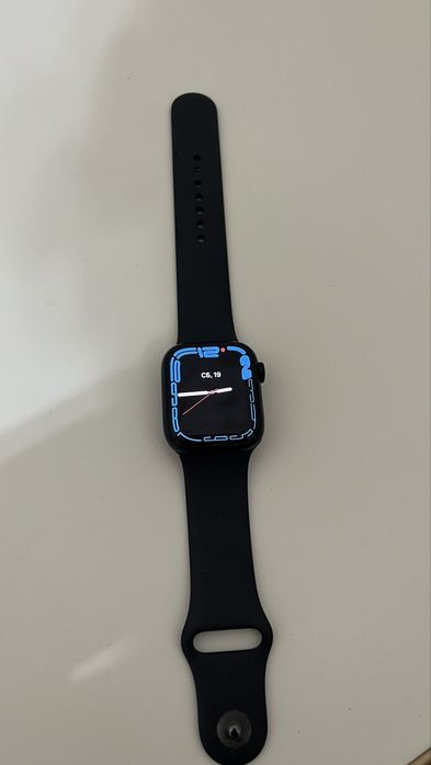 Продам Apple watch 9 41mm