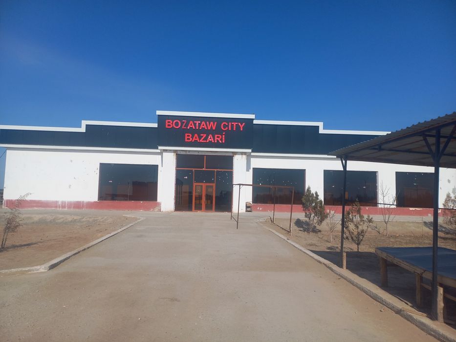 Банк балансидаги  Савдо комплекси (бозор) фоизсиз булиб тулашга сотила