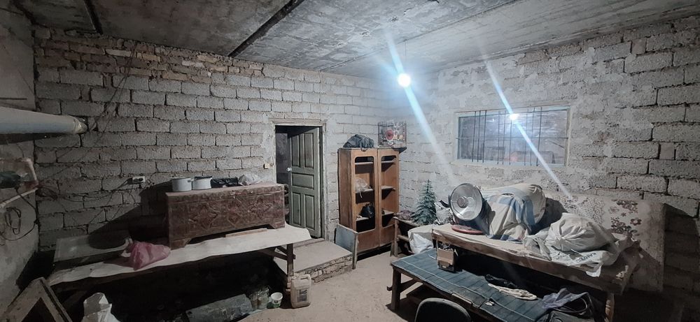 SROCHNIi  Kvartira Dõm Sotiladi Tashmoreda Õrta chirchiq tumanida j