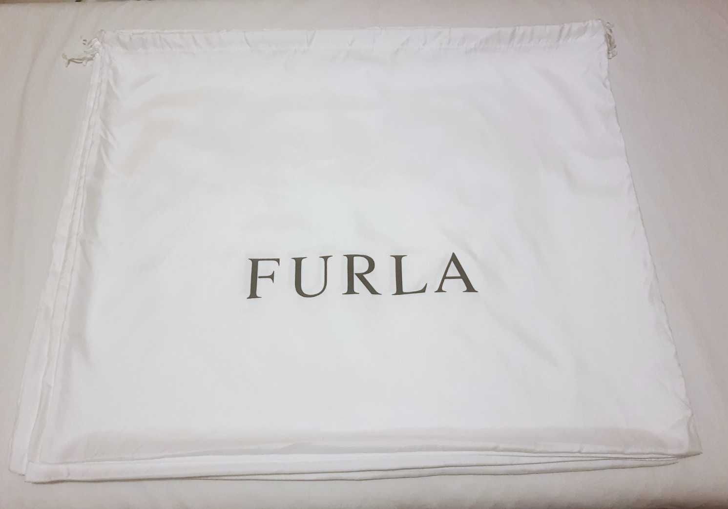 Furla - Противопрахови торби