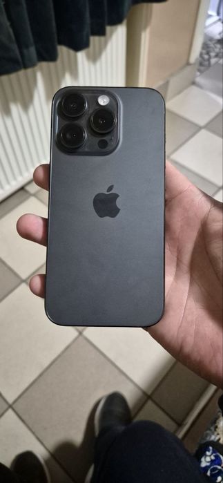 iPhone 15 pro 128 gb black