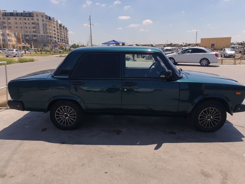 Ваз 2107 сотилади