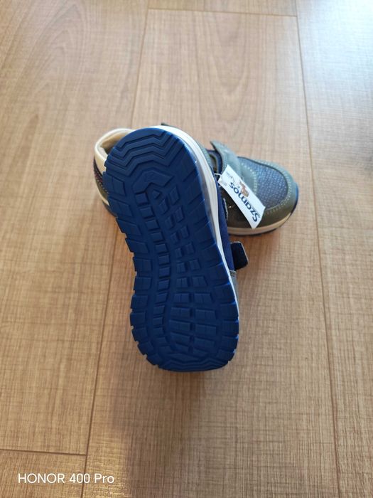 De vânzare încălțăminte pentru băieți mărimea 27