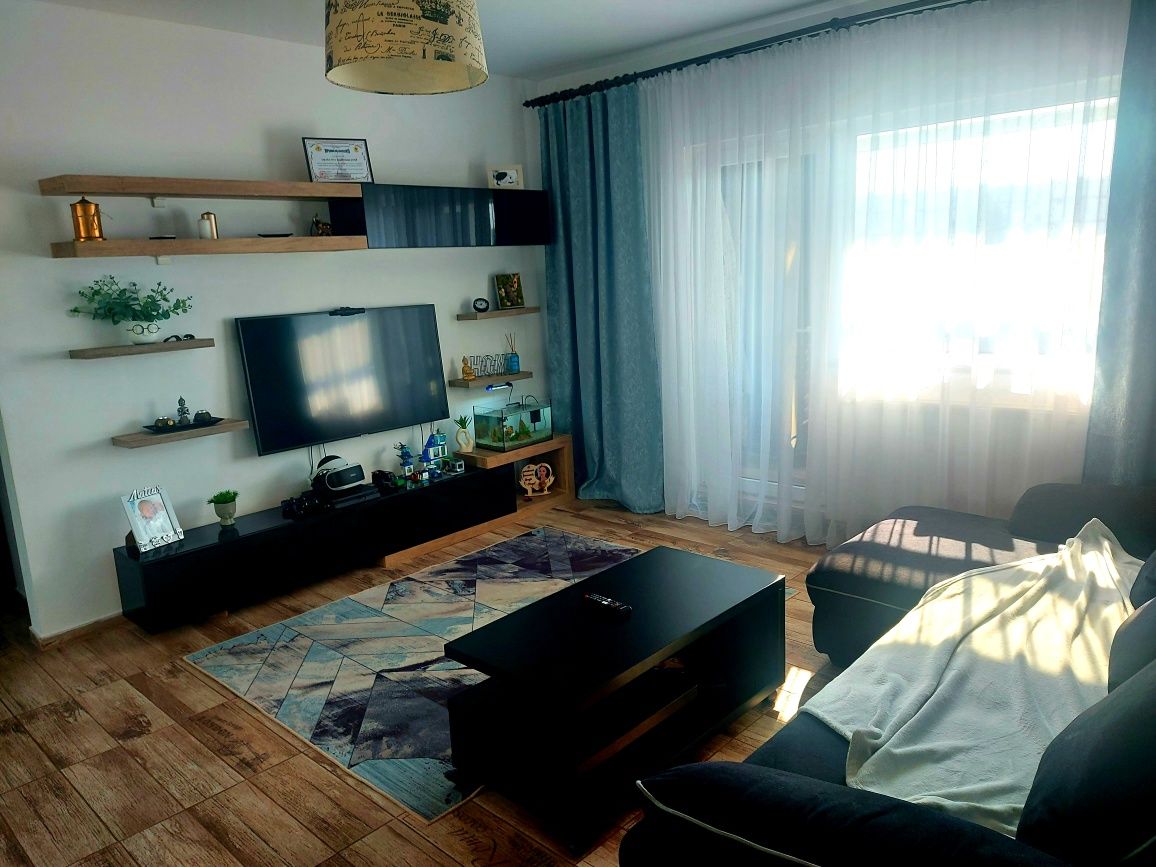 Vând apartament 2 camere