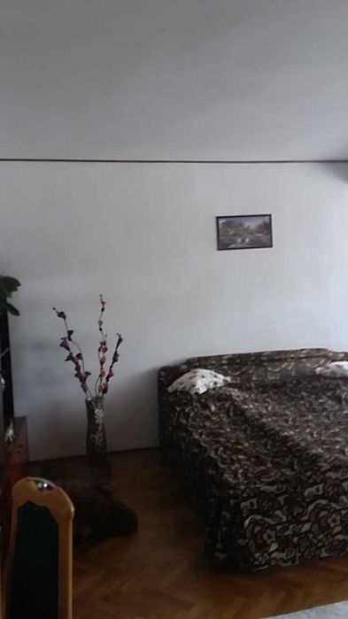 Inchiriez apartament 2 camere Micro 6
