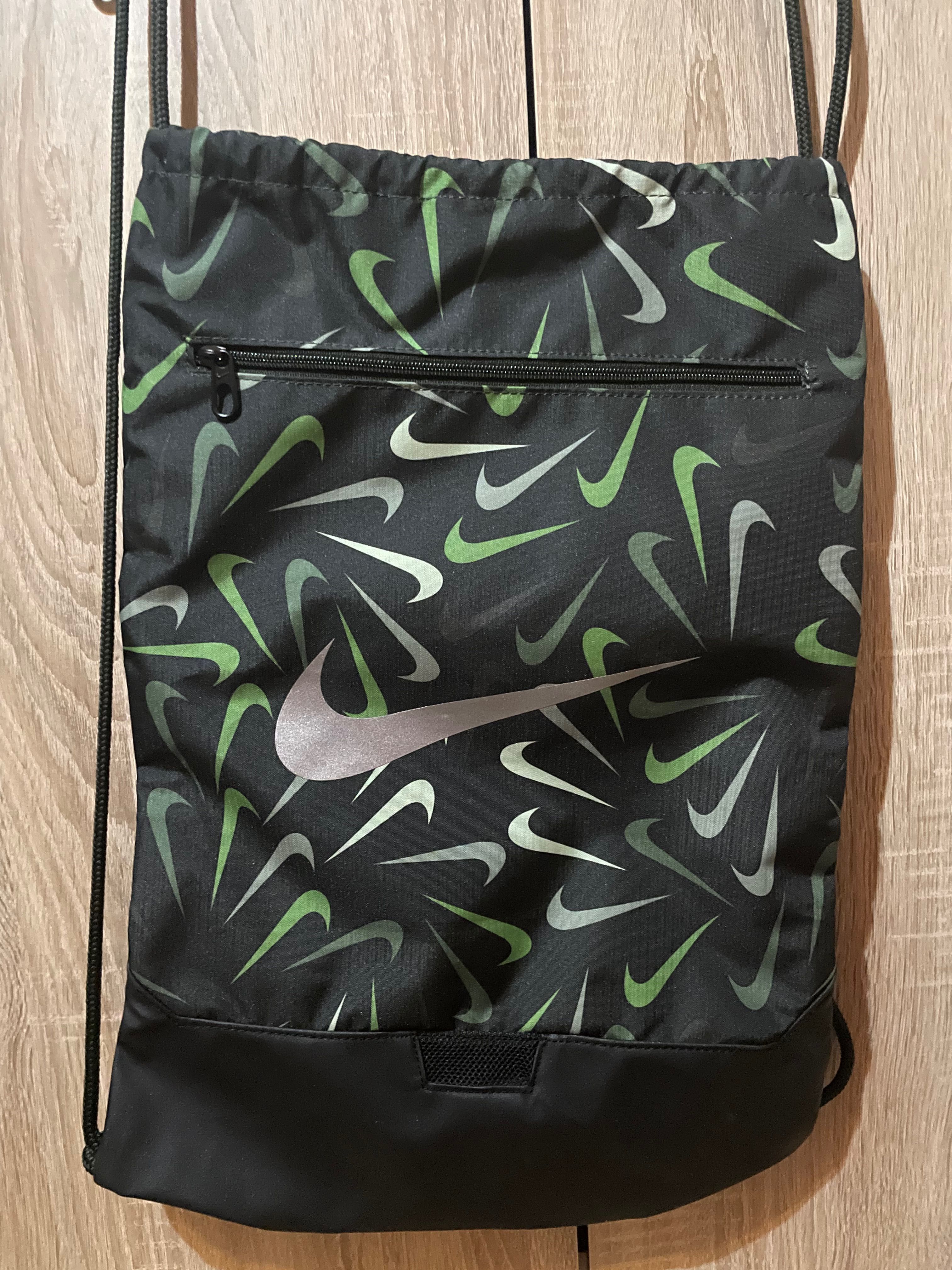 Оригинална Мешка на Nike