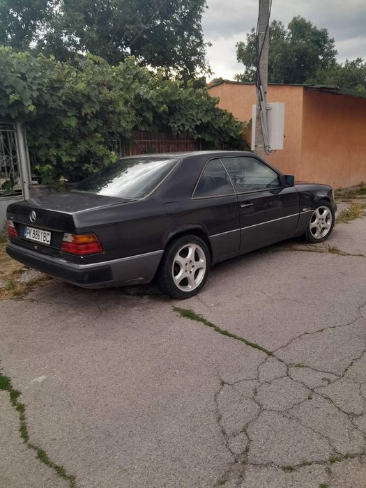 Mercedes Benz 124 купе