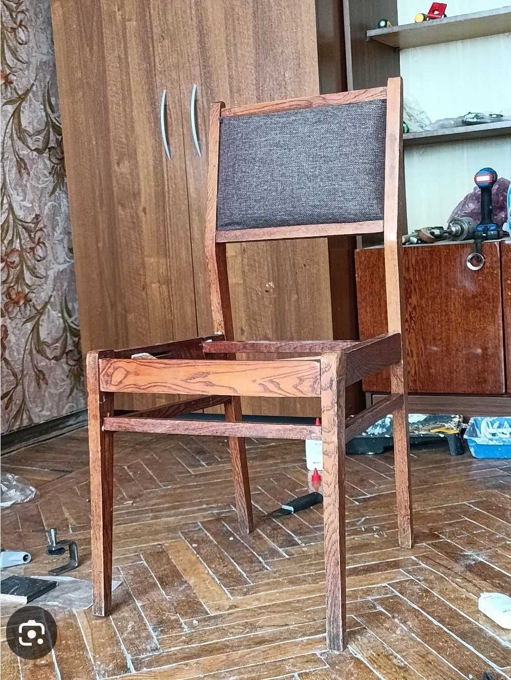 Реставрация стульев, ремонт столы,стульев а также Сборка-разборка мебе