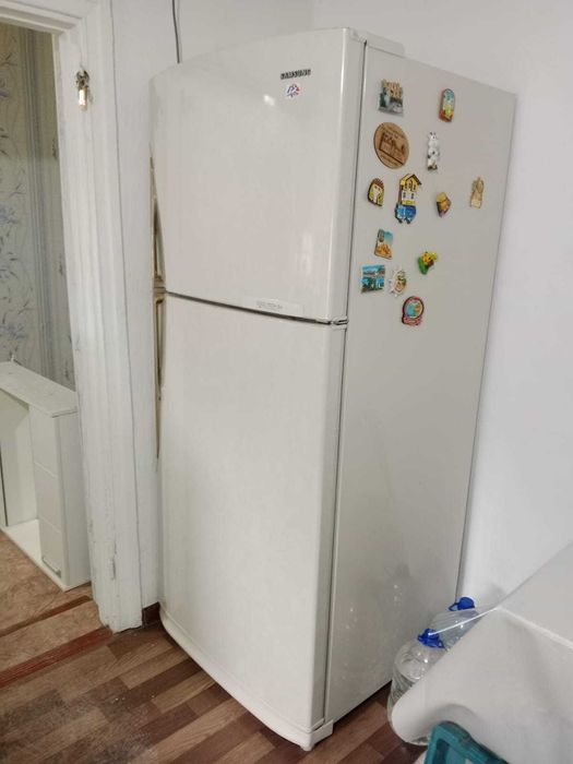 Продам холодильник Samsung