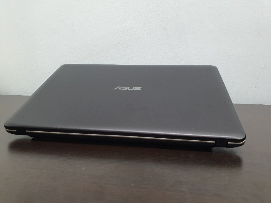 Laptop Impecabil ASUS X540S INTEL DUAL-CORE 750 4GB RAM 500 HDD