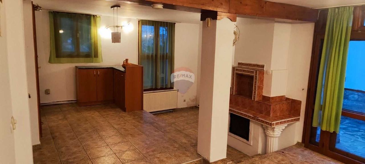 Продава се Къща в с. Приселци, Област Варна - 217 кв.м за 950 €/кв.м - Снимка #5